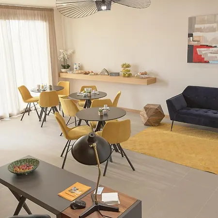 Luce Luxury Rooms *